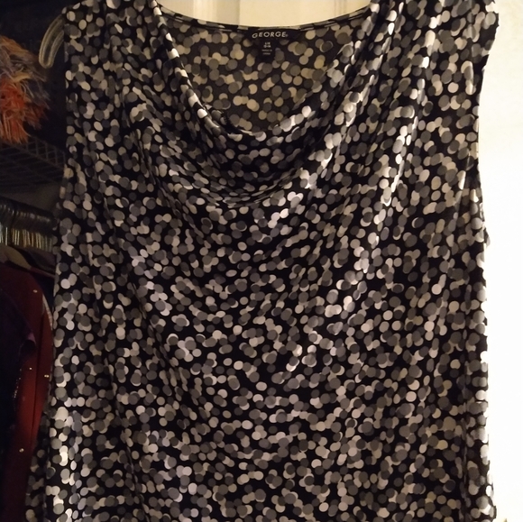 Women's sleeveless blouse